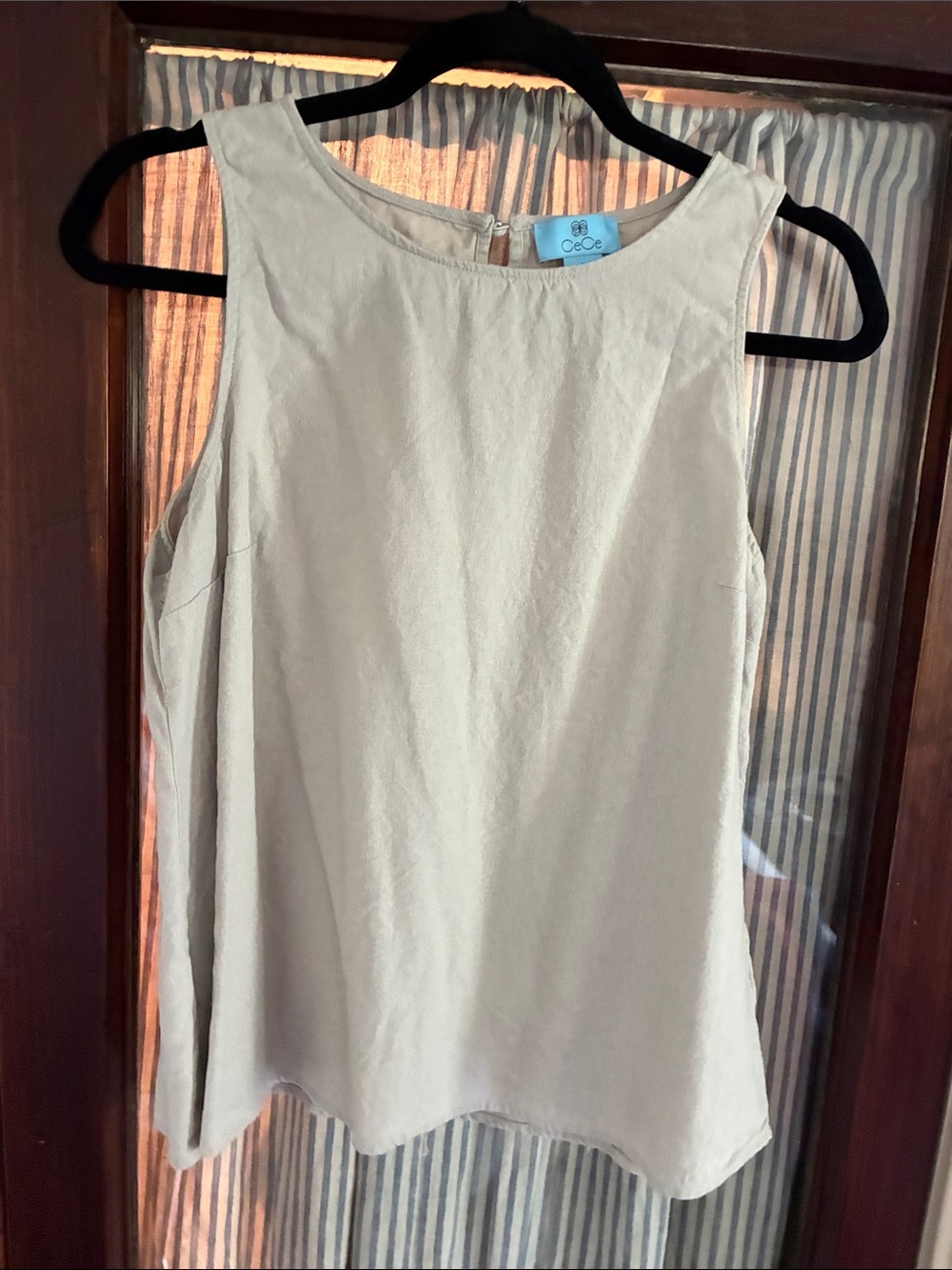 CeCe Beige Scoop Neck Sleeveless Tank